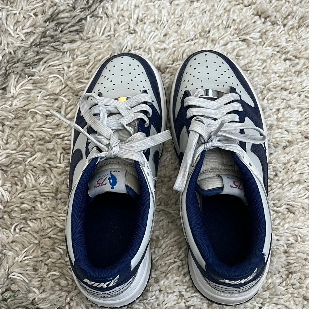 Nike Dunk Low White & Navy Brooklyn Nets Youth Sneakers. Size 5Y. - Picture 5 of 6